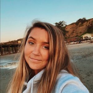 Meet your Posher, Lizzie